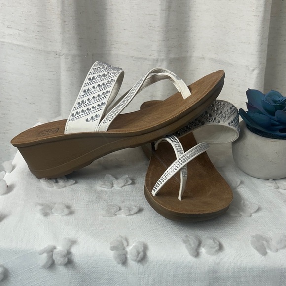 Daisy Fuentes White Rhinestone Strappy Sandals - Picture 4 of 4